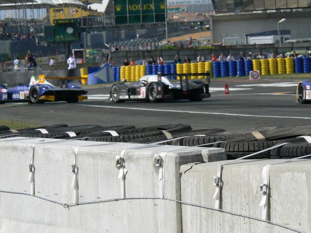 http://www.forum-peugeot.com/Forum/mesimages/22136/le mans 2008 158.jpg